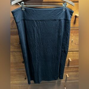 Loft Lounge skirt size large black 
Length 26”
Waist 17”